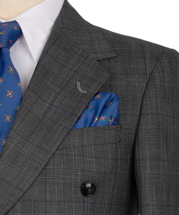 Classic Double-breasted Suit - Image 4