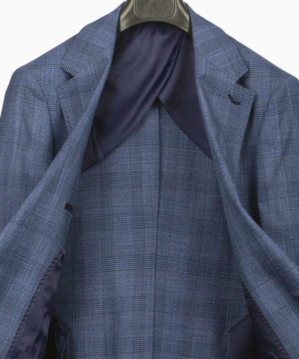 Classic Double-breasted Suit - Image 3