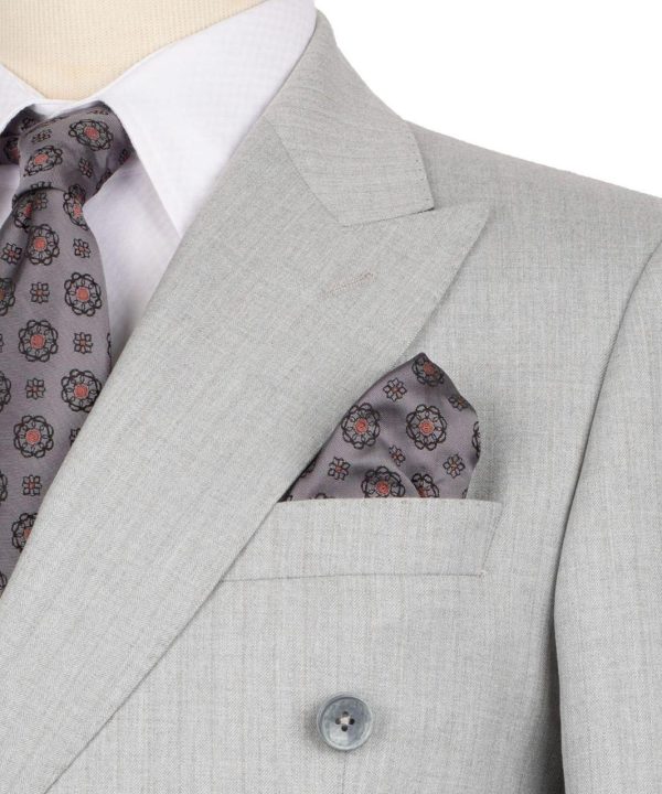 Classic Double-breasted Suit - Image 4