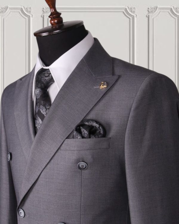 Classic Double-breasted Suit - Image 2