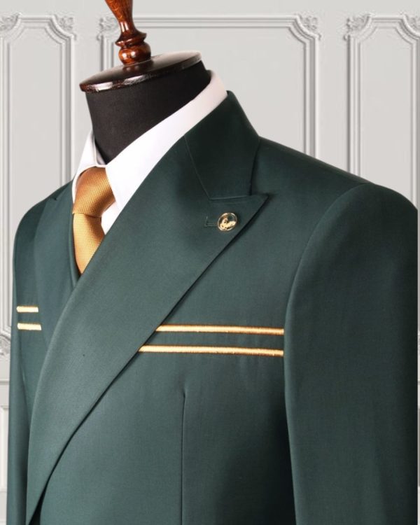 Classic Double-breasted Suit - Image 2