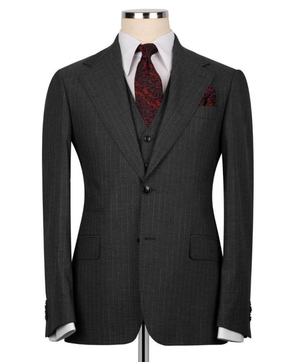 Classic Three-piece Suit - Image 3
