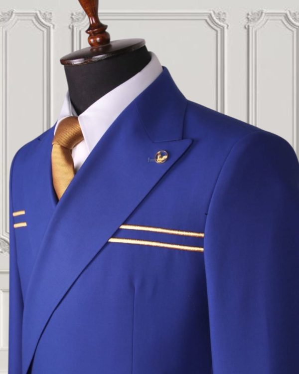 Classic Double-breasted Suit - Image 2