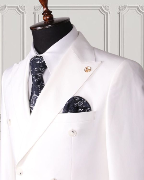 Classic Double-breasted Suit - Image 2