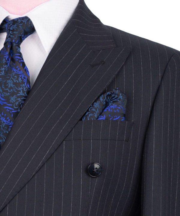 Classic Double-breasted Suit - Image 4
