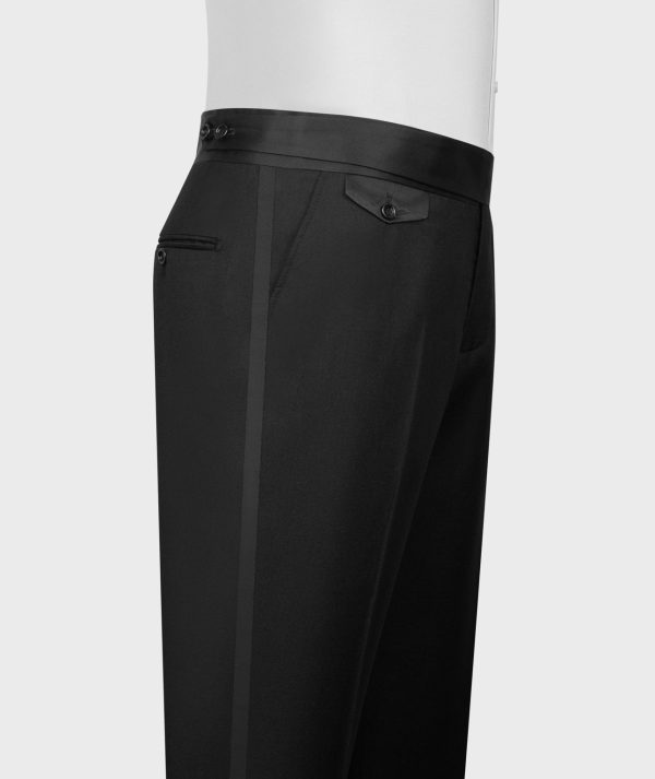 Classic Tuxedo Suit - Image 4