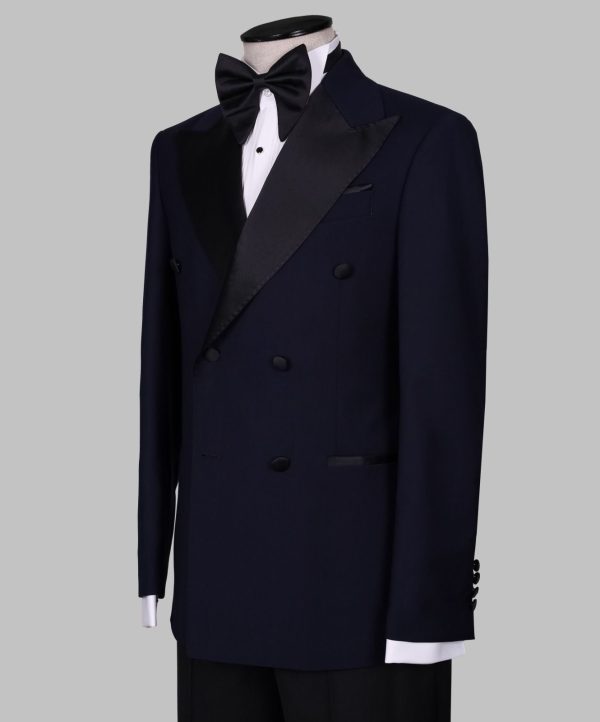 Classic Tuxedo Suit - Image 2